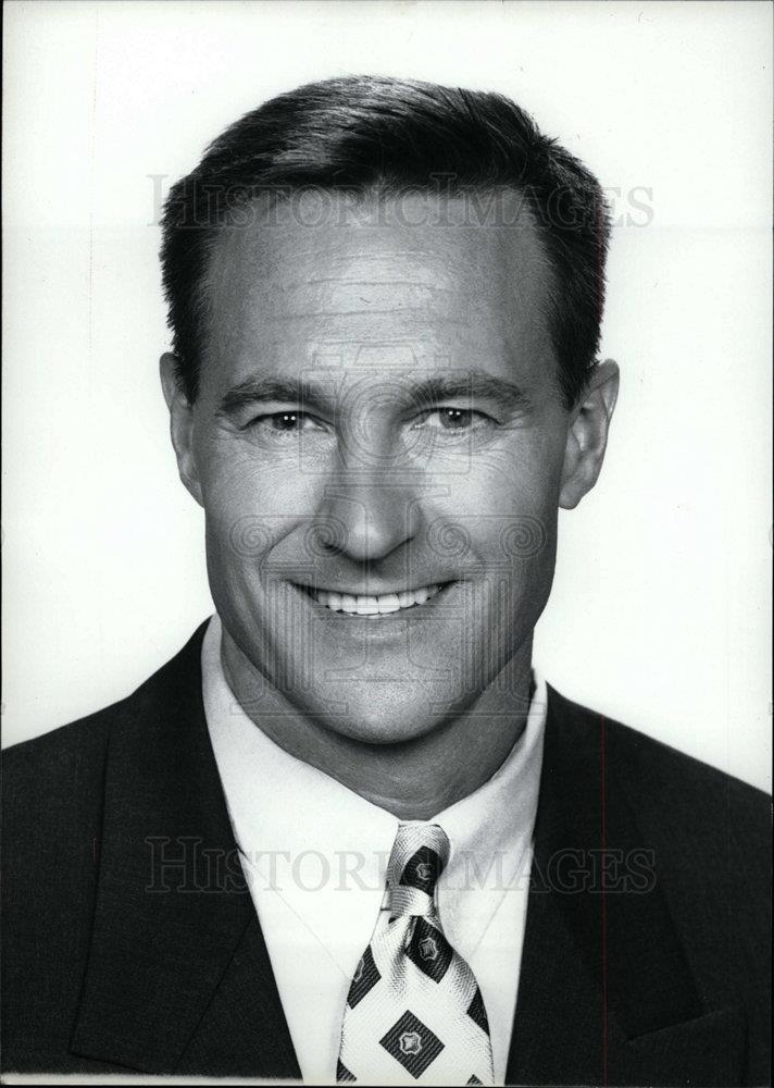 1999 Press Photo Michael Moreau Anchor WJBK Fox 2 - dfpd26431 - Historic Images