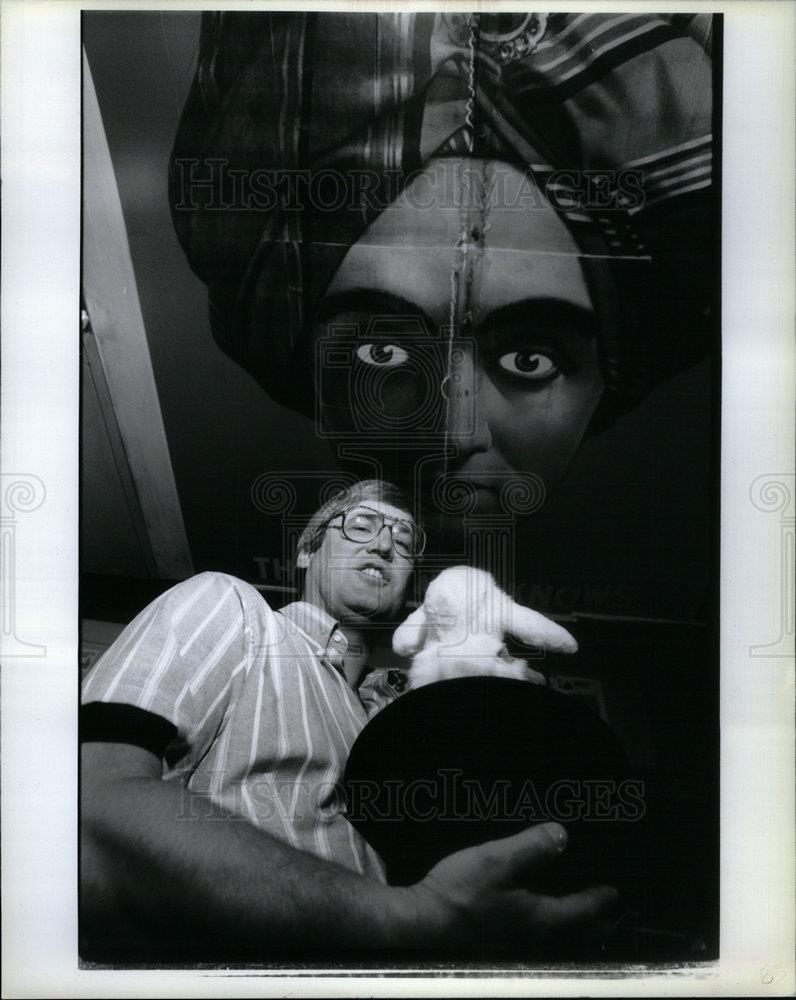 1992 Press Photo Greg Bordner Owner Abbott's - DFPD22519 - Historic Images