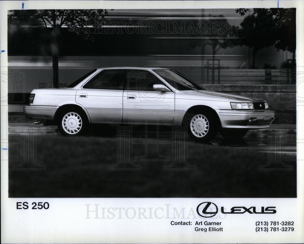 1991 Press Photo Lexus Automobiles Toyota Luxury - DFPD73259 - Historic Images