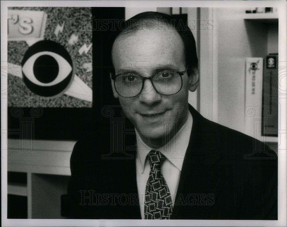 1992 Press Photo George Schweitzer, Senior VP, CBS - DFPD70089 - Historic Images