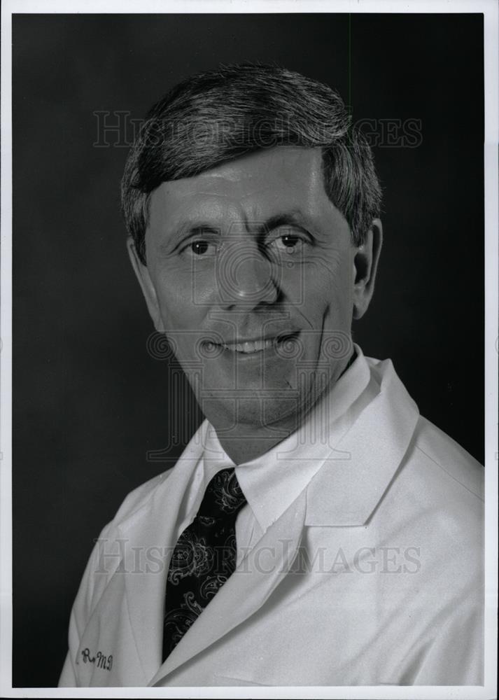 1998 Press Photo Thomas Royer Henry Ford Health System - dfpd35899 - Historic Images