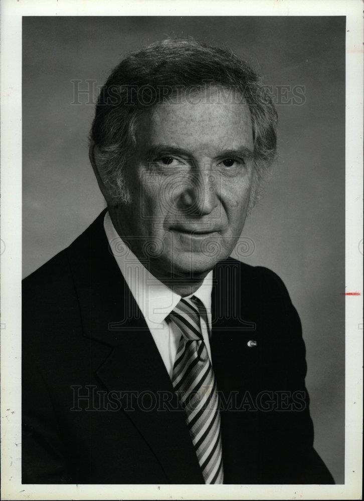 1991 Press Photo William Davidson businessman glass - dfpd29167 - Historic Images