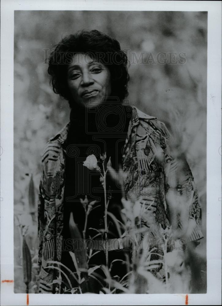 1998 Press Photo Dori Sanders African American novelist - dfpd29585 - Historic Images