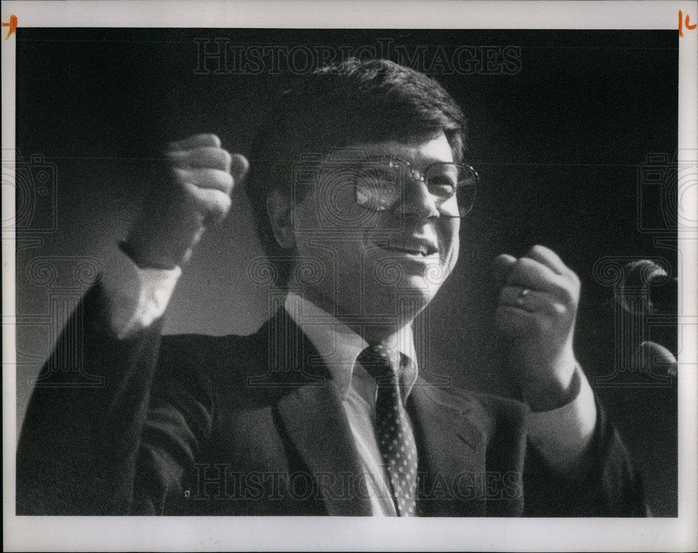 1990 Press Photo Economy Jeffrey Sachs Detroit - DFPD71491 - Historic Images