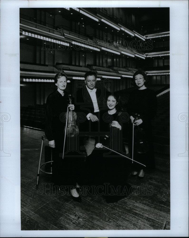 1990 Press Photo Zubin Mehta Director Philharmonic - DFPD13095 - Historic Images