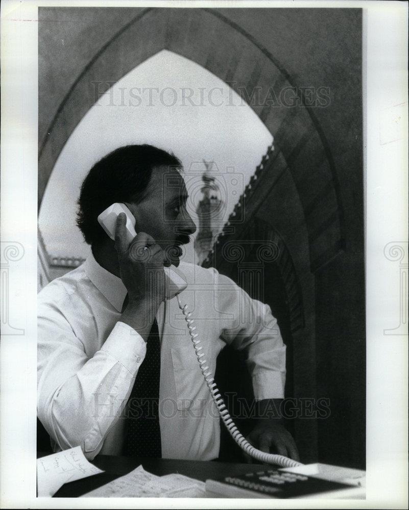 1992 Press Photo Ismael Ahmed Access Dearborn vote - DFPD17155 - Historic Images