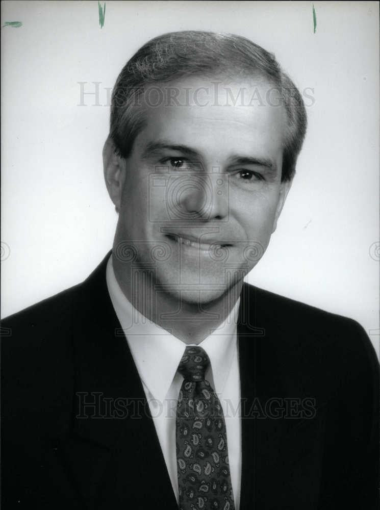 1993 Press Photo Larry Cox HR Director - dfpd39233 - Historic Images