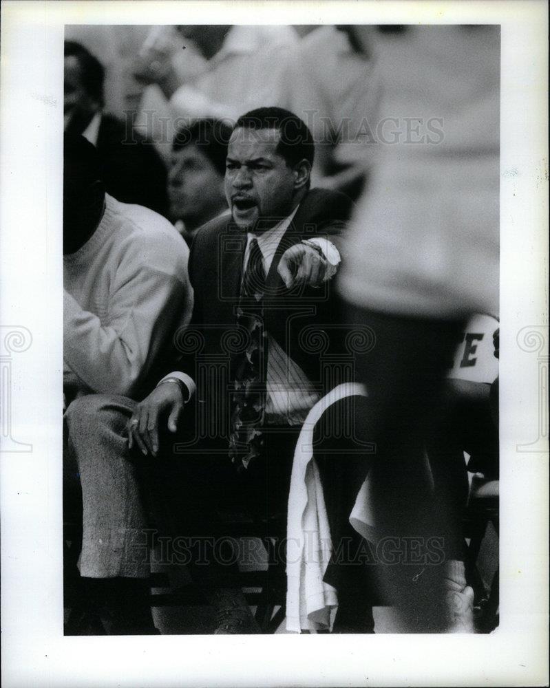 1993 Press Photo Perry Watson Coach Basketball - DFPD22693 - Historic Images