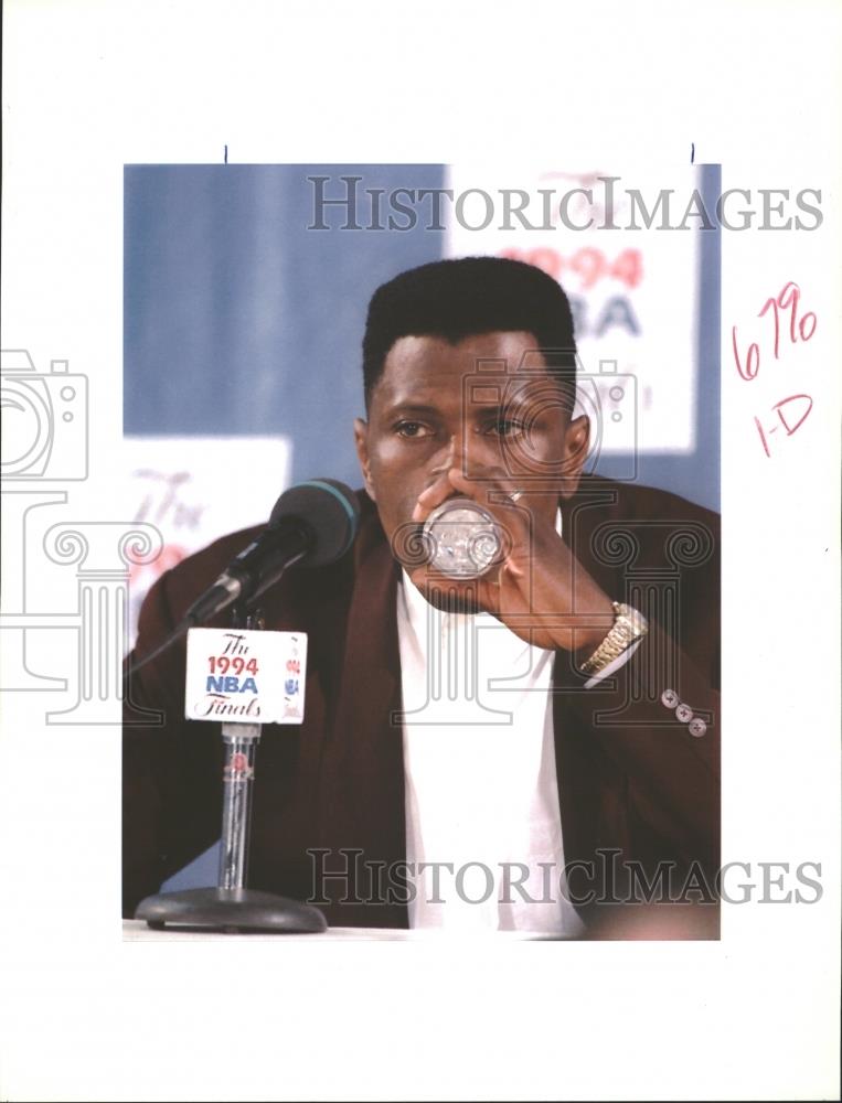 1994 Press Photo Patrick Ewing Center New York Knicks - RRQ18439 - Historic Images