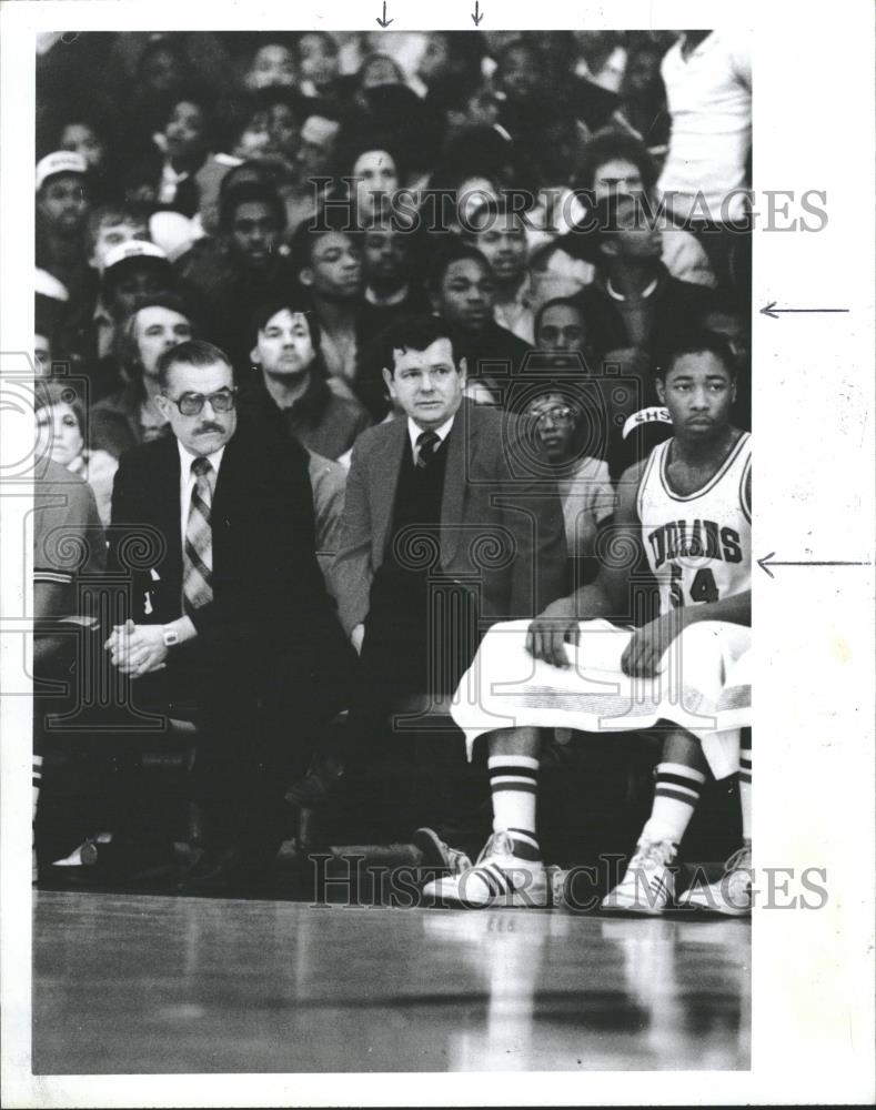 1983 Press Photo Flint Central Coach Stan Gooch . - RRQ18633 - Historic Images