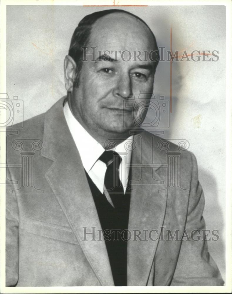 1985 Press Photo Orval Tessier Coach Chicago Blackhawks - RRQ18881 - Historic Images