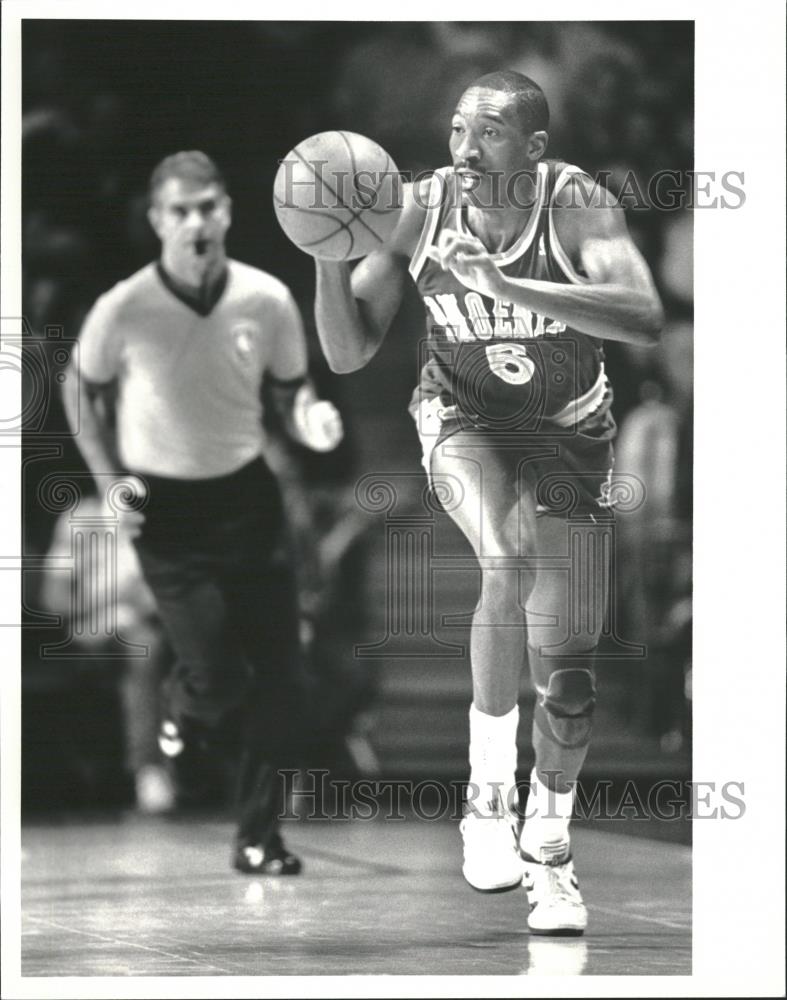 Press Photo Phoenix Sun Walter Davis Basketball Player - RRQ19139 - Historic Images
