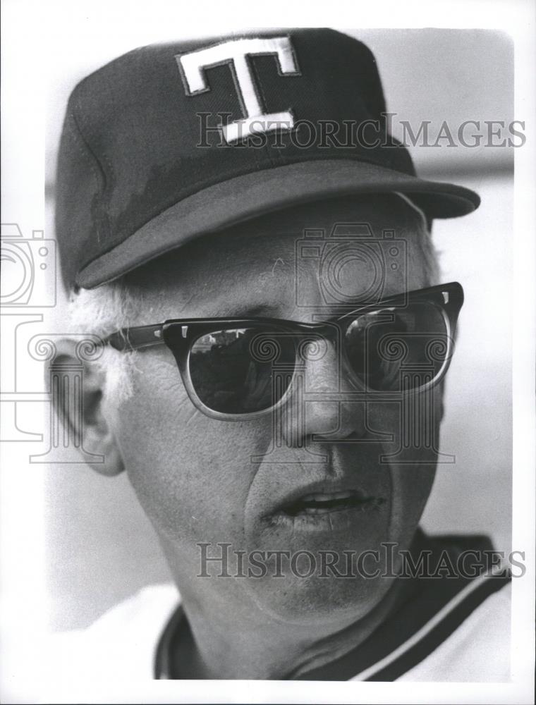 1977 Press Photo Gordon William Hunter Texas Rangers - RRQ19219 - Historic Images