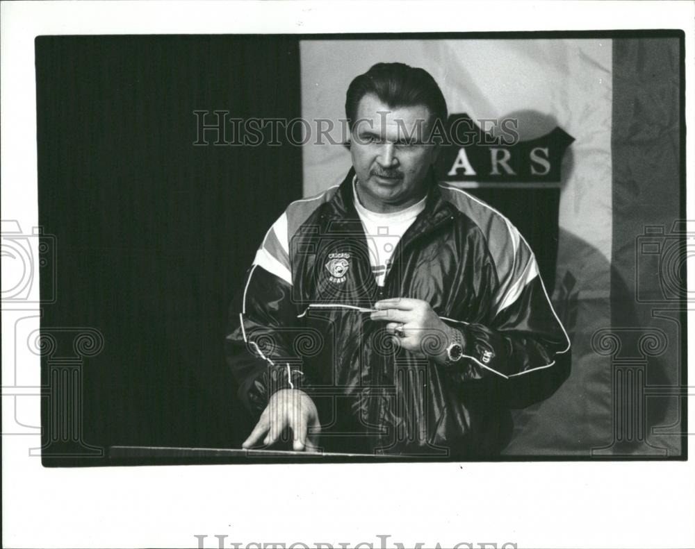 1992 Press Photo MikeKeller Ditkas Chicago Bears NFL - RRQ22355 - Historic Images