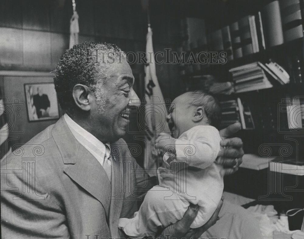 1970 Press Photo Metclafe District Old Grandson Seat - RRQ22815 - Historic Images