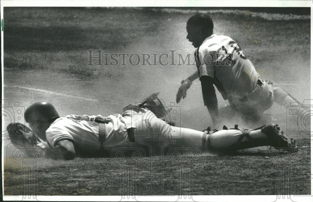 1988 Press Photo Carl Taylor CVS Johnny Park Sullivan - RRQ25461 - Historic Images