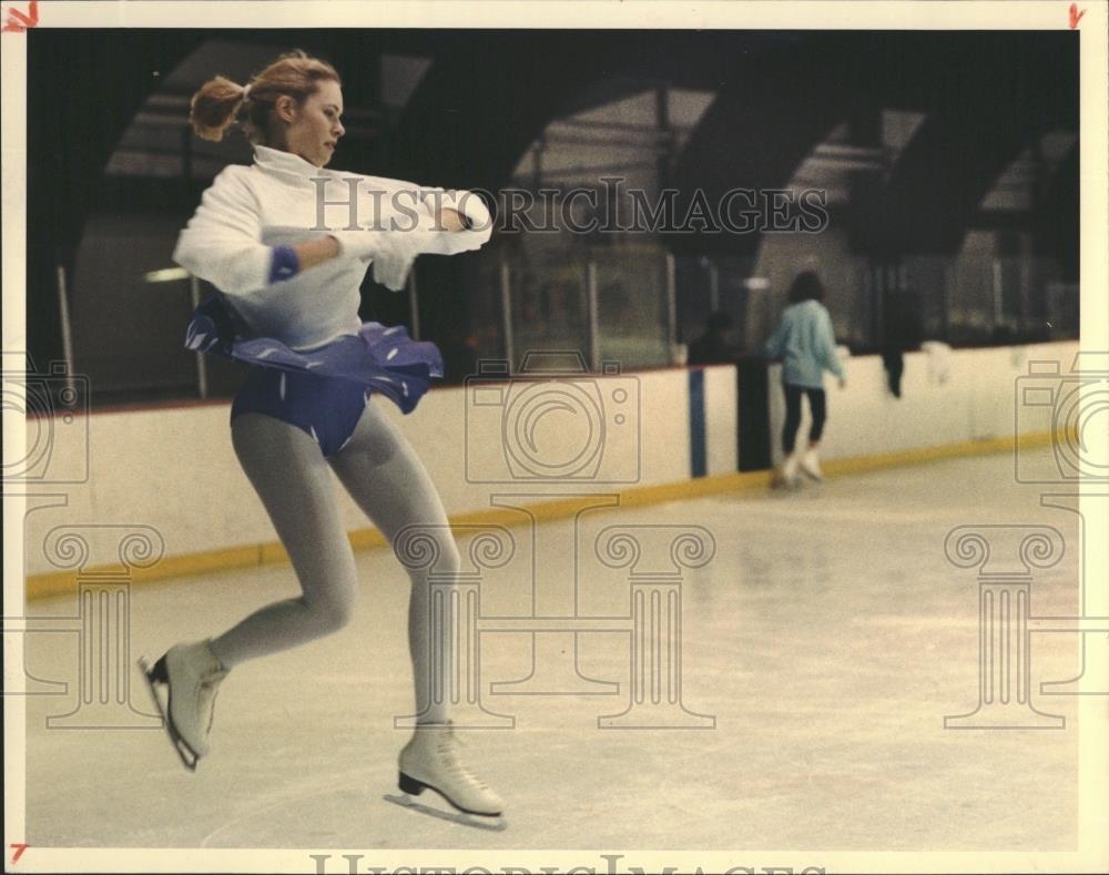 1990 Press Photo Larson Jollet Oakton David Santee Ice - RRQ25915 - Historic Images