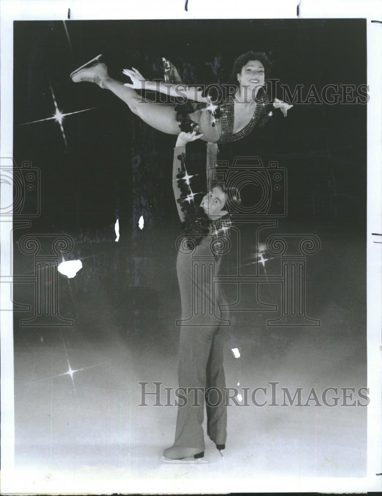 1987 Press Photo Olympics Kitty Peter Car Stadium Night - RRQ26727 - Historic Images