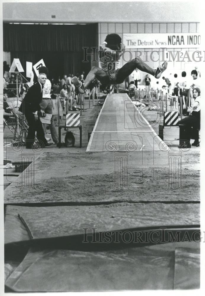 1981 Press Photo Cobo Arena NCAA Meets Track Indoor - RRQ26827 - Historic Images