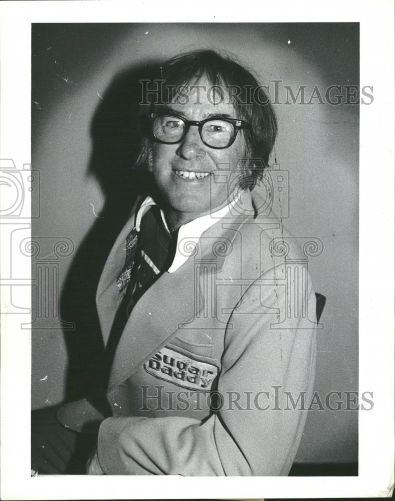 1980 Press Photo Robert Larimore Bobby Riggs Tennis - RRQ27527 - Historic Images