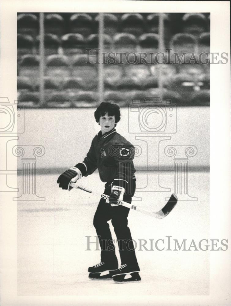 1980 Press Photo Christmas Scott Kolb Magic Afternoon - RRQ27627 - Historic Images