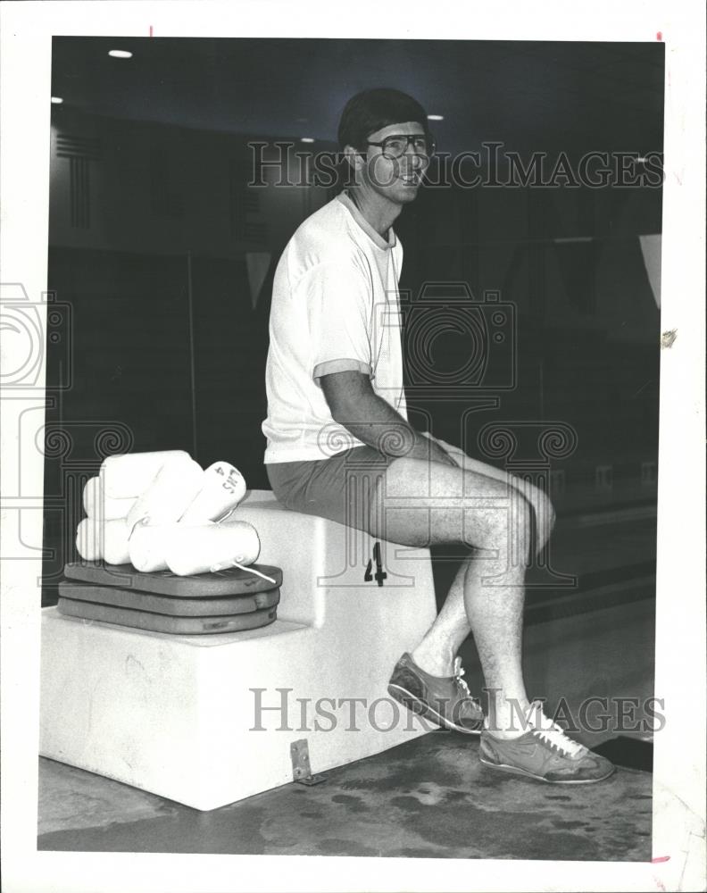 1981 Press Photo Lions Coach Stringy Ervin Swimming - RRQ27963 - Historic Images
