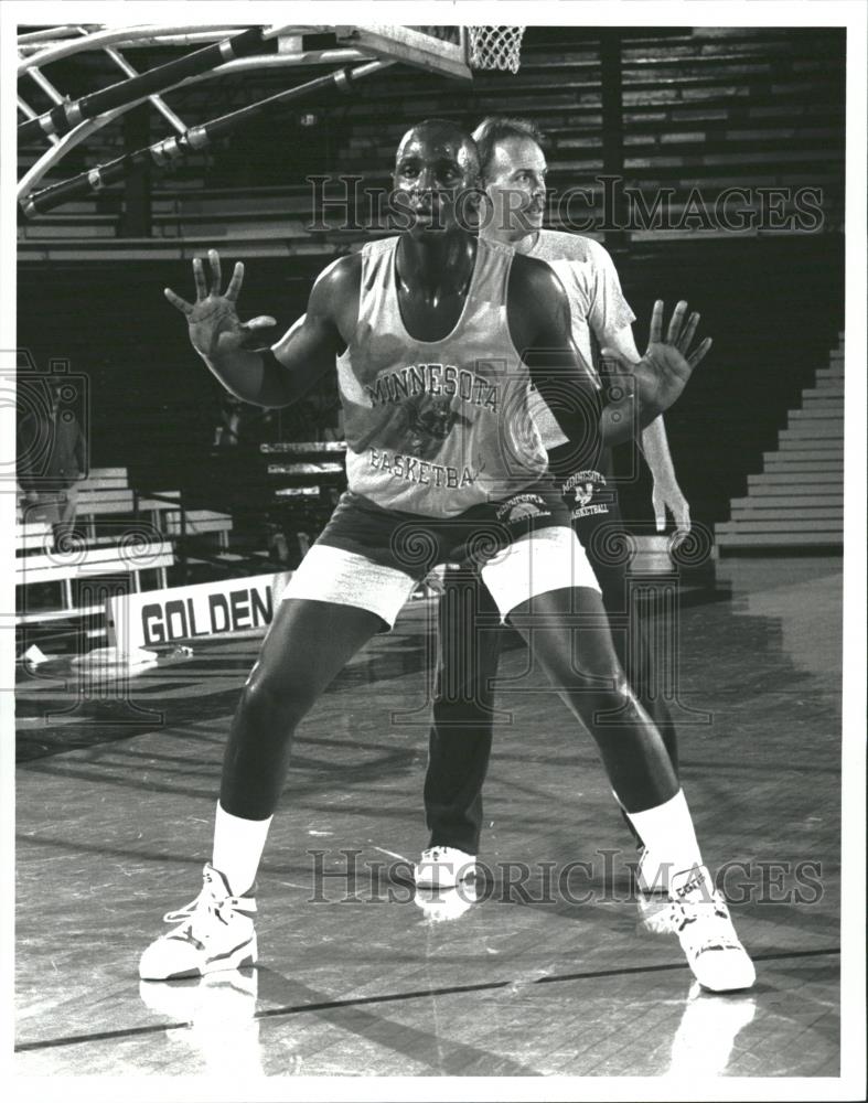 1990 Press Photo Brnest Nzigamasabo Minnesota Univ - RRQ28375 - Historic Images