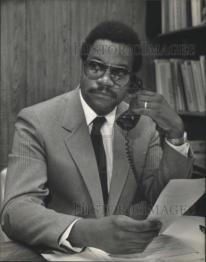 1982 Press Photo Tim Levert, Deputy Prison Warden, West Jefferson County - Historic Images