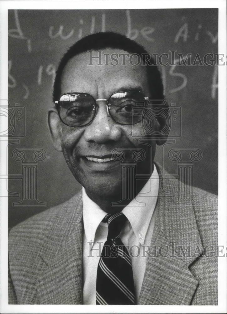 1992 Press Photo Carver Band Director Arthur Means - abna36531 - Historic Images