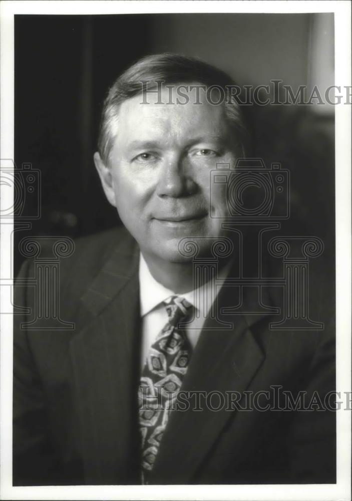 1996 Press Photo R. Clayton McWhorter, Healthcare Executive - abna36539 - Historic Images
