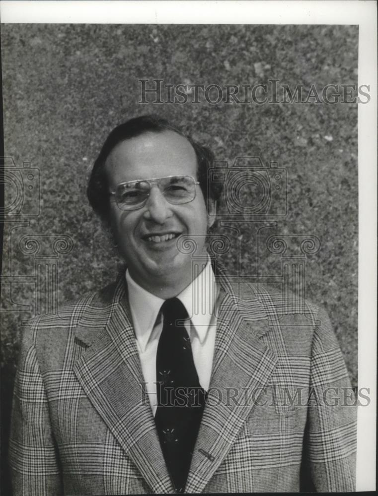 Press Photo Manuel Mendel, Engel Mortgage Company President - abna36611 - Historic Images