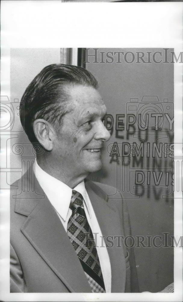 1977 Press Photo James Monroe McDowell, Birmingham Deputy Chief of Police, retir - Historic Images