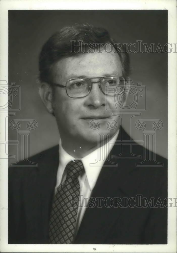 Stuart Leach Pr Stuart Leach, Candidate, Circuit Court Judge , 1982 Vintage Press Photo ...