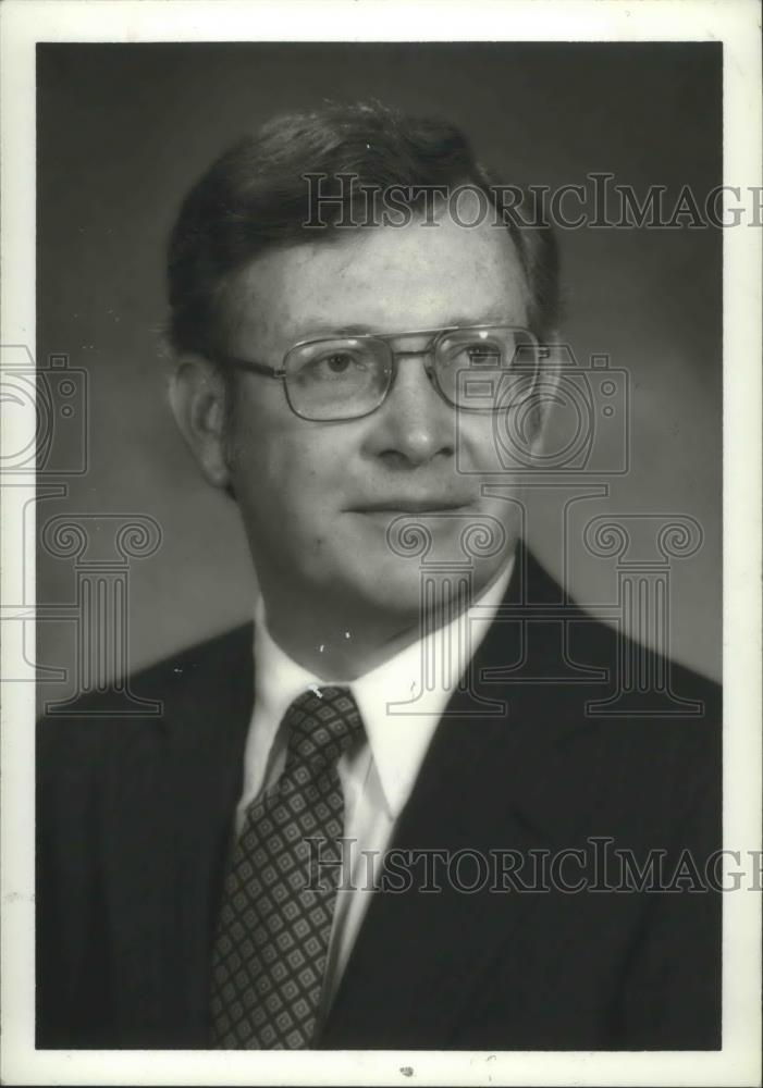 1982 Press Photo Stuart Leach, Candidate, Circuit Court Judge - abna36762 - Historic Images