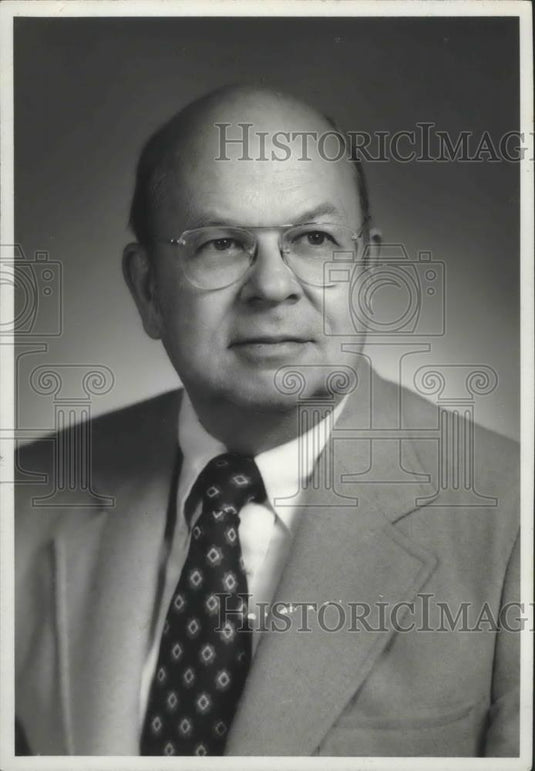 1981 Press Photo Doctor John A. Montgomery, Southern Research Institute - Historic Images