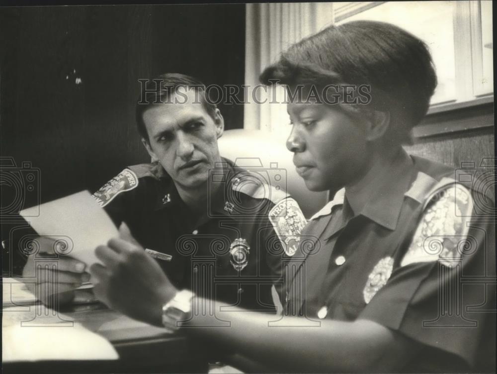 1979 Press Photo Alabama State Trooper Captain George Jones with Police Officer - Historic Images