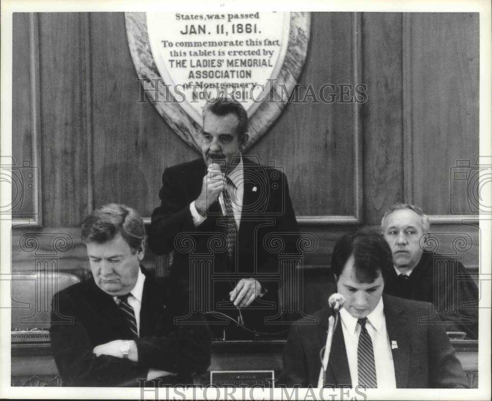 1983 Press Photo house speaker Joe McCorquodale making speech - abna37042 - Historic Images