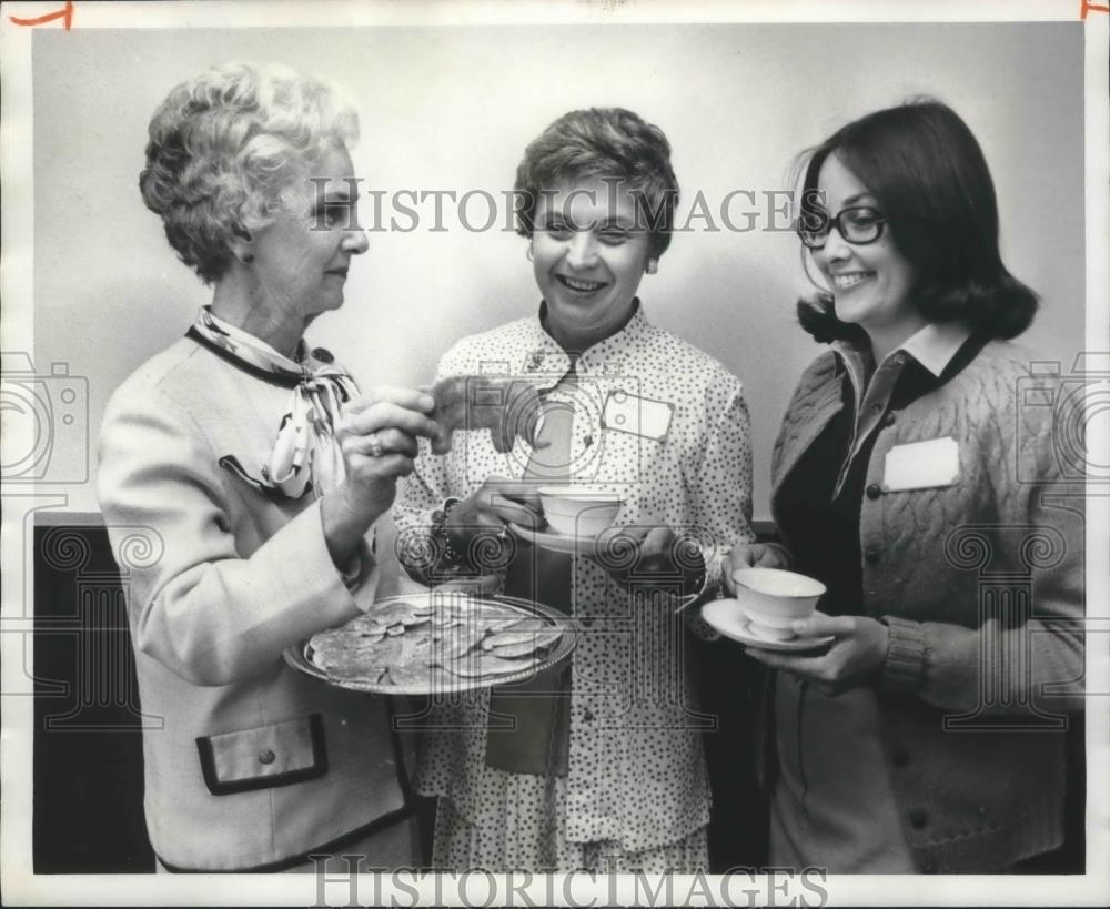 1977 Press Photo Members of the Republican Women of Today Meet for Brunch - Historic Images