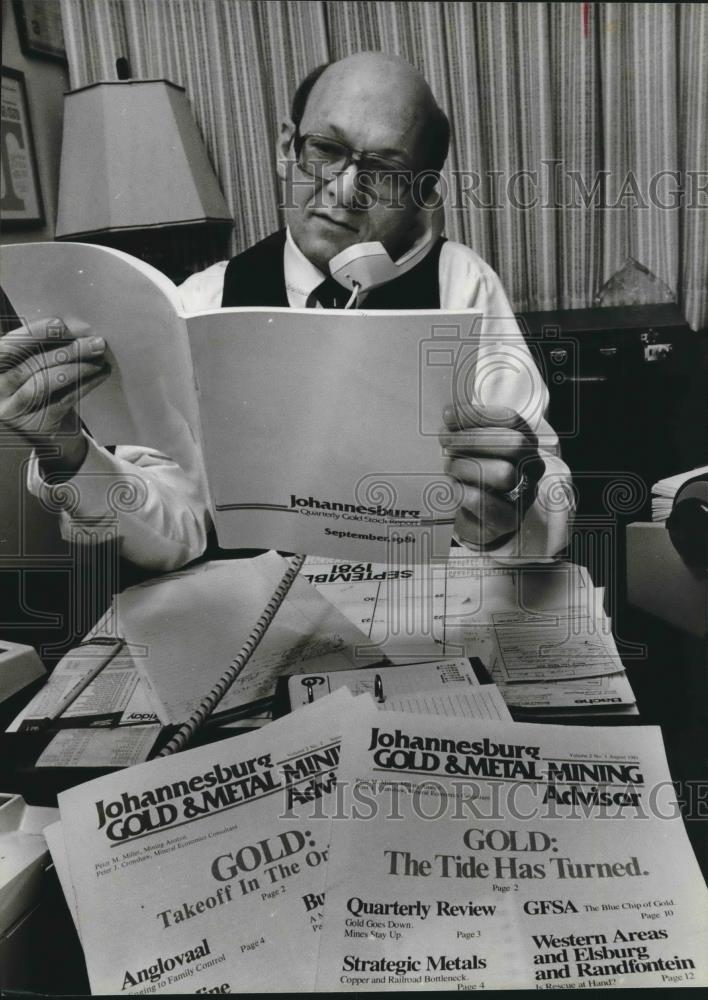 1981 Press Photo George Haun of Bache, Halsey, Stuart Shields Brokerage, Alabama - Historic Images