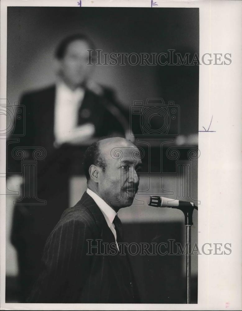 1990 Press Photo Politician Joe Reed, Democrats arguing - abna38943 - Historic Images