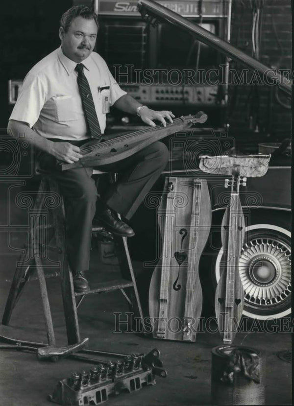 Jack Samples, News Garage manager , 1982 Vintage Press Photo - Historic ...