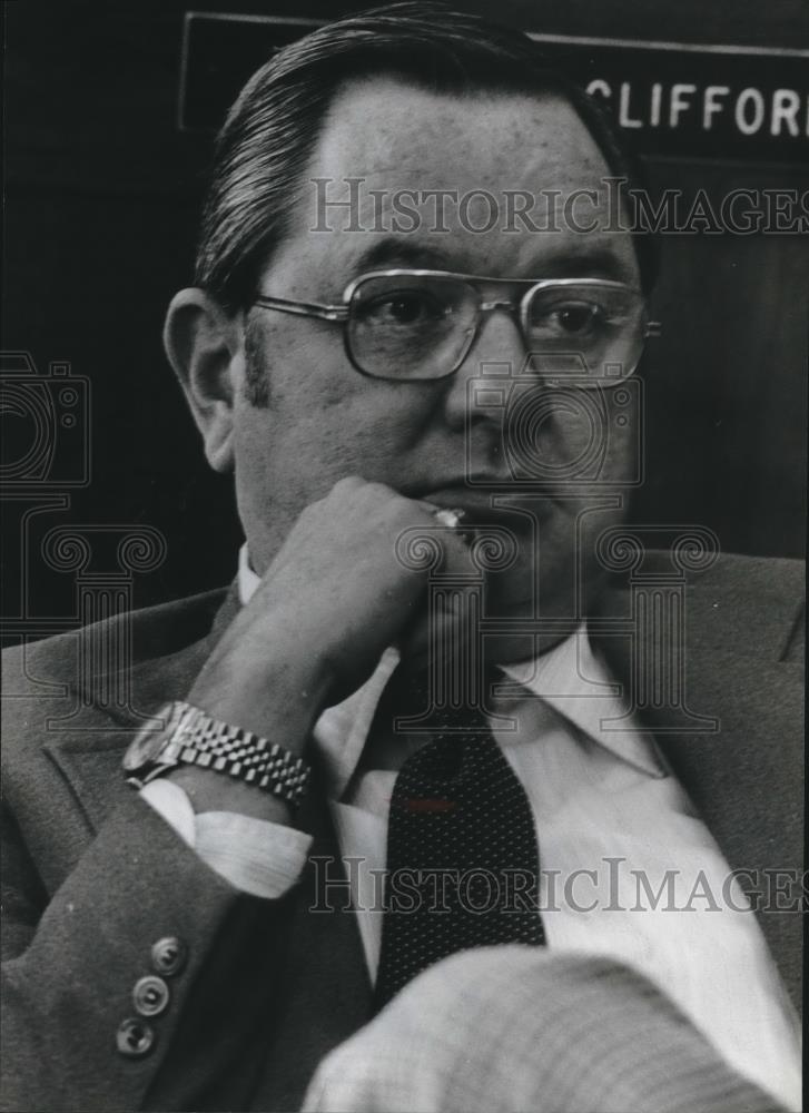 1982 Press Photo Myron Sasser, City Inspection Service - abna39146 - Historic Images