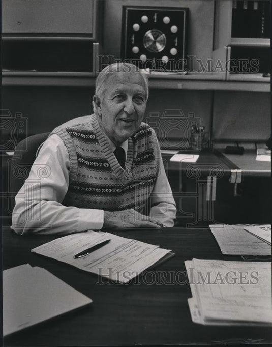 1985 Press Photo Jack Tanner, Executive Director of YMCA - abna39157 - Historic Images