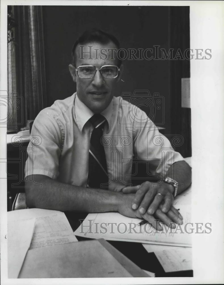 1981 Press Photo Al Rohling of Birmingham Housing Authority - abna39264 - Historic Images