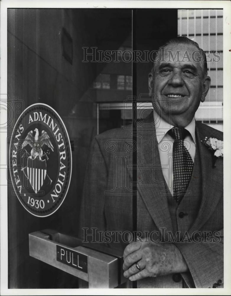 1980 Press Photo Edward L. Hawkins, Veterans Administration Hospital retiree - Historic Images