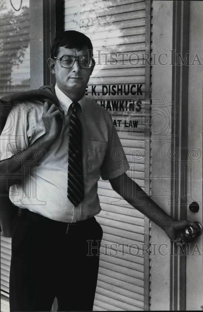 1979 Press Photo Attorney Hank Hawkins at office door - abna39331 - Historic Images