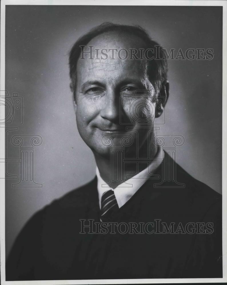 1994 Press Photo Tennant Smallwood, Candidate for Jefferson County Circuit Court - Historic Images