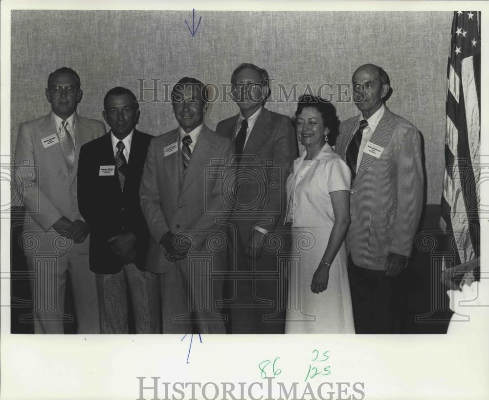 1977 Press Photo Charles S. Snell, President Citizens National Bank Shawmut - Historic Images