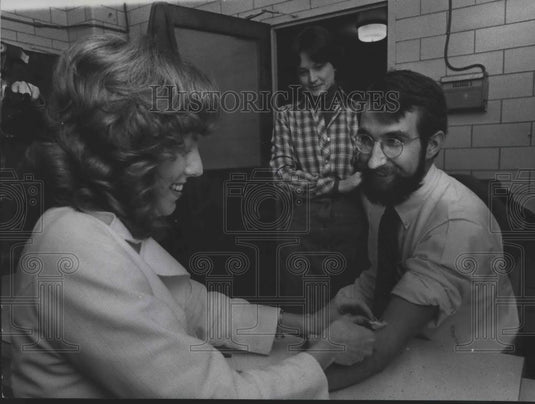 1977 Press Photo Jefferson County Health Department - William Roper, Others - Historic Images