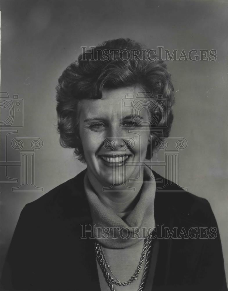 1977 Press Photo Phyllis P. Rickart, president of the Women&#39;s Council of Realtor - Historic Images